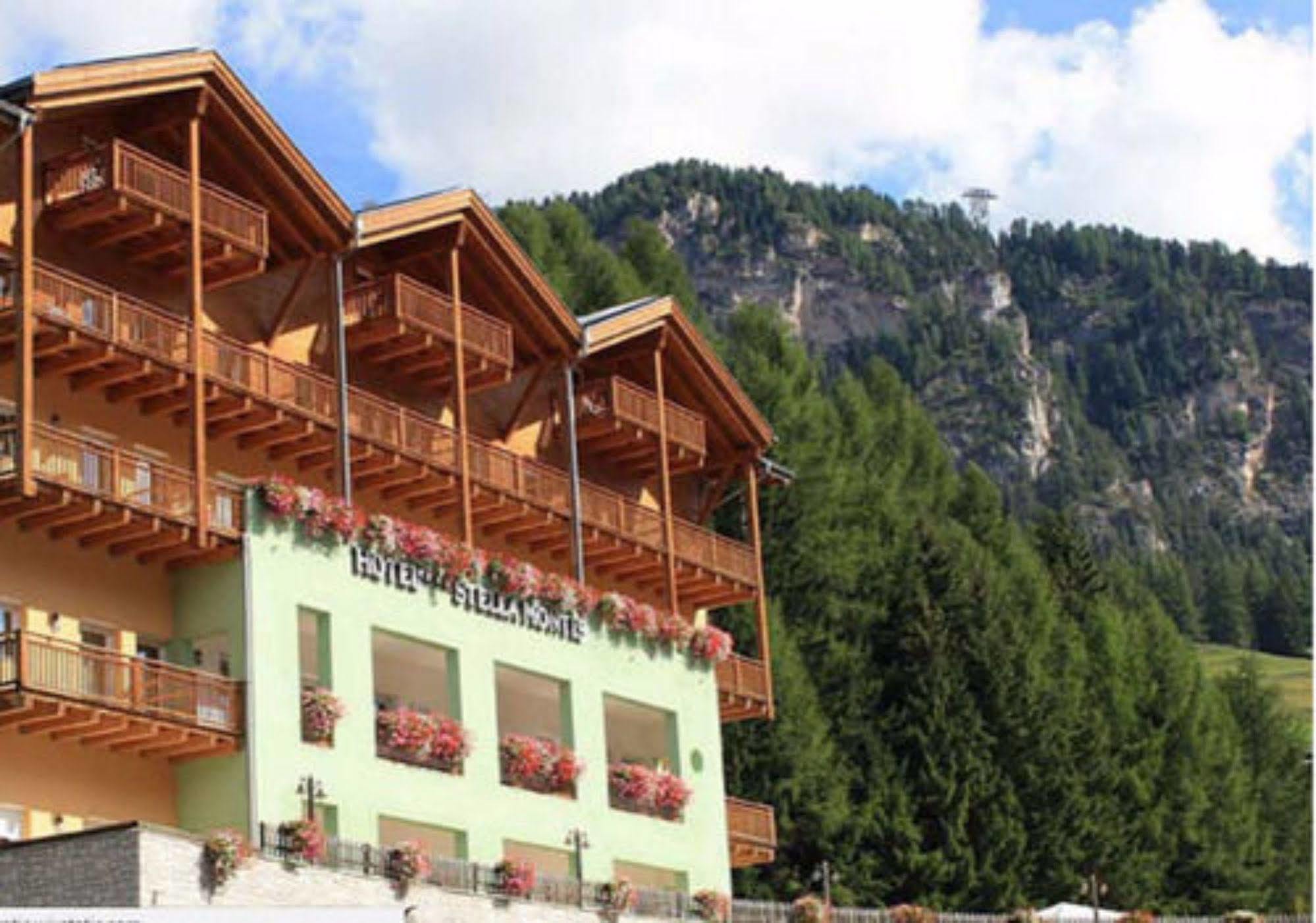 Hotel Stella Montis Campitello di Fassa Exterior foto